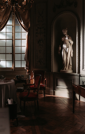 Bertrand’s Townhouse seating area